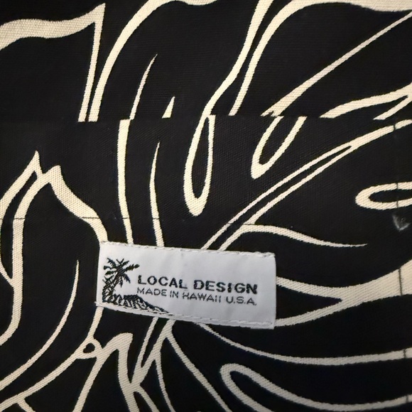 Local design made in Hawaii Monstera Leaf reversible print Tote Bag - Picture 2 of 5